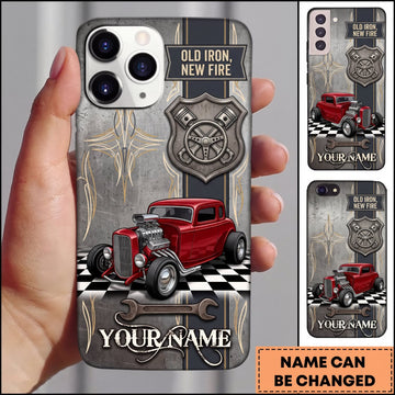 BlueJose Hot Rod Red Classic Car with Silver Garage Emblem and Vintage Metal Texture Personalized Name 3D Phone Case